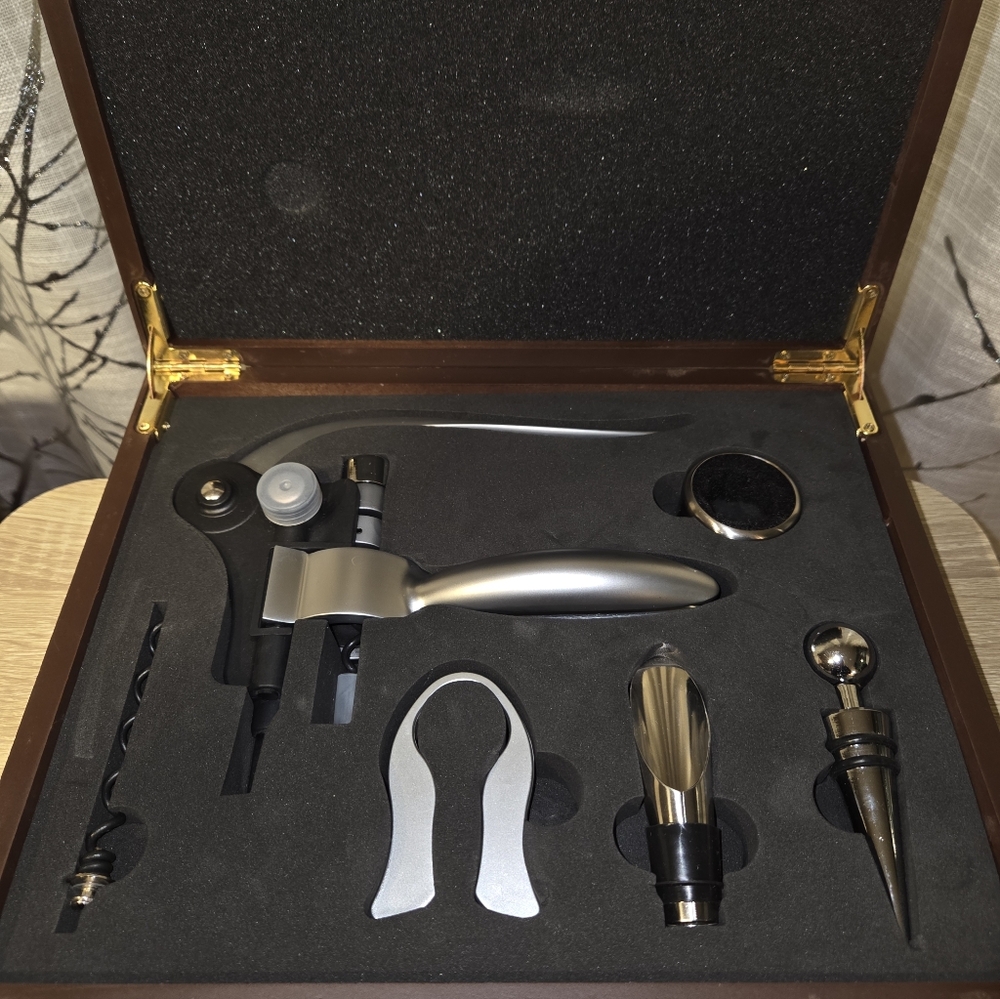 Wine‎ Tools box Set